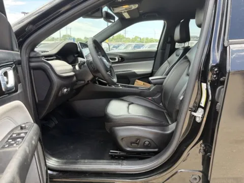 Another view of 2025 Jeep Compass Limited for sale in Chillicothe, MO at MAG CDJR