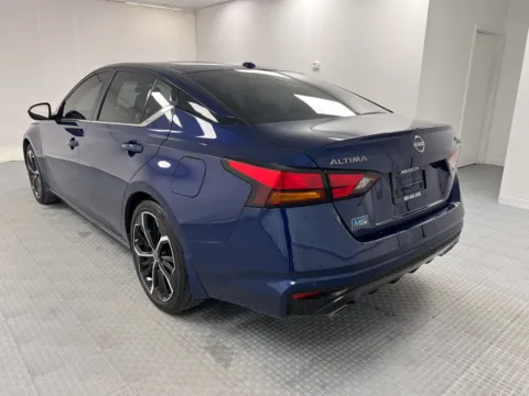 More photos of 2024 Nissan Altima 2.5 SR at MAG CDJR, MO