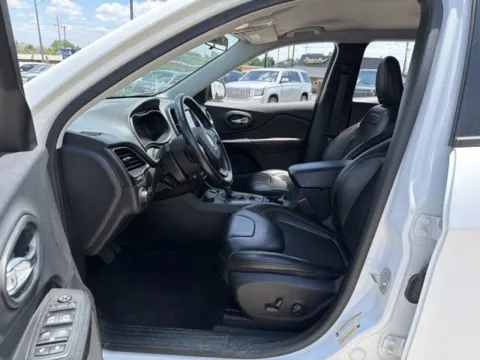 Another view of 2020 Jeep Cherokee Trailhawk for sale in Chillicothe, MO at MAG CDJR