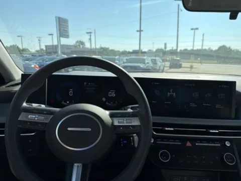 More photos of 2025 Hyundai Sonata SEL at MAG CDJR, MO