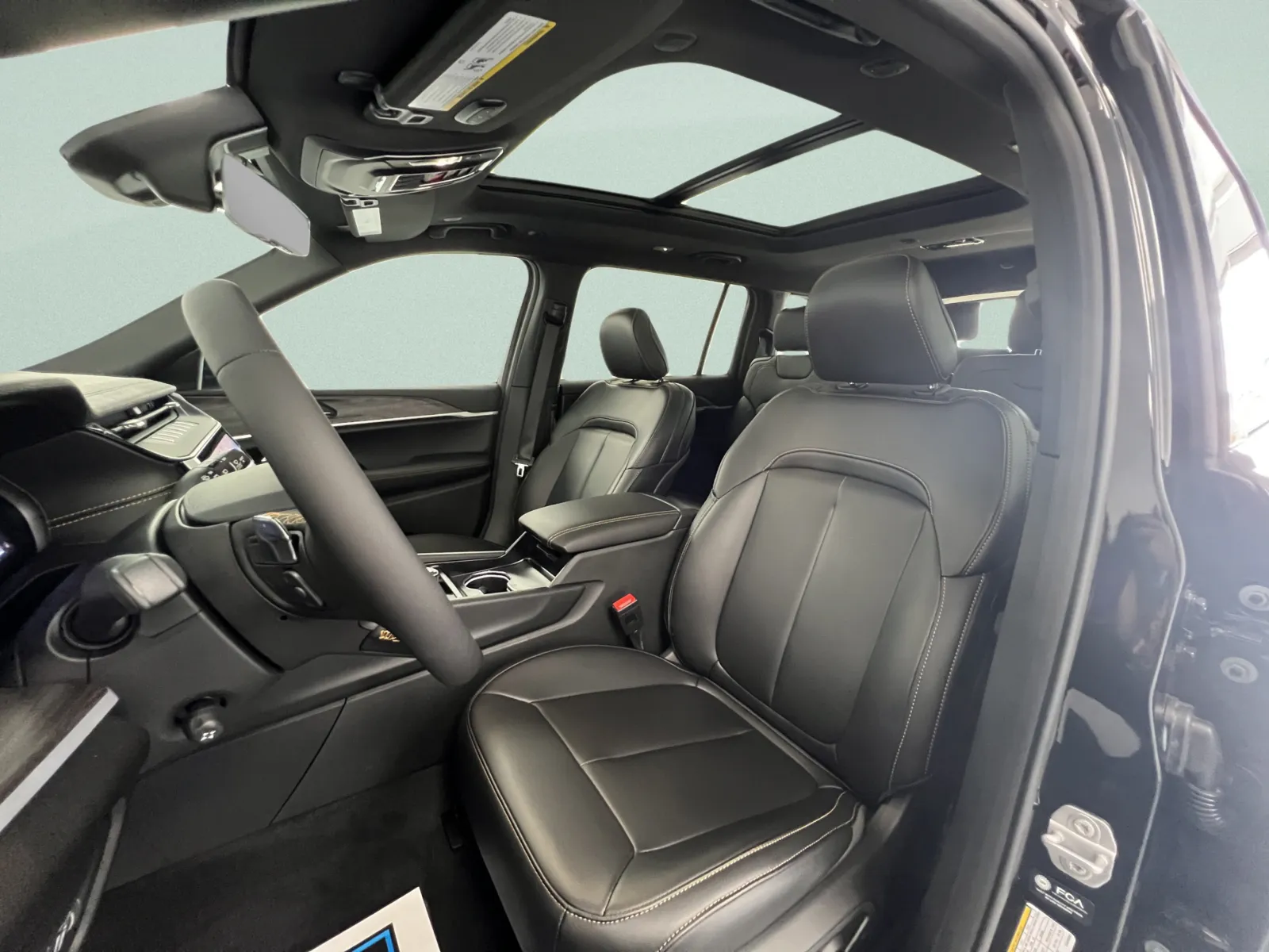 Jeep Grand Cherokee L photo 16