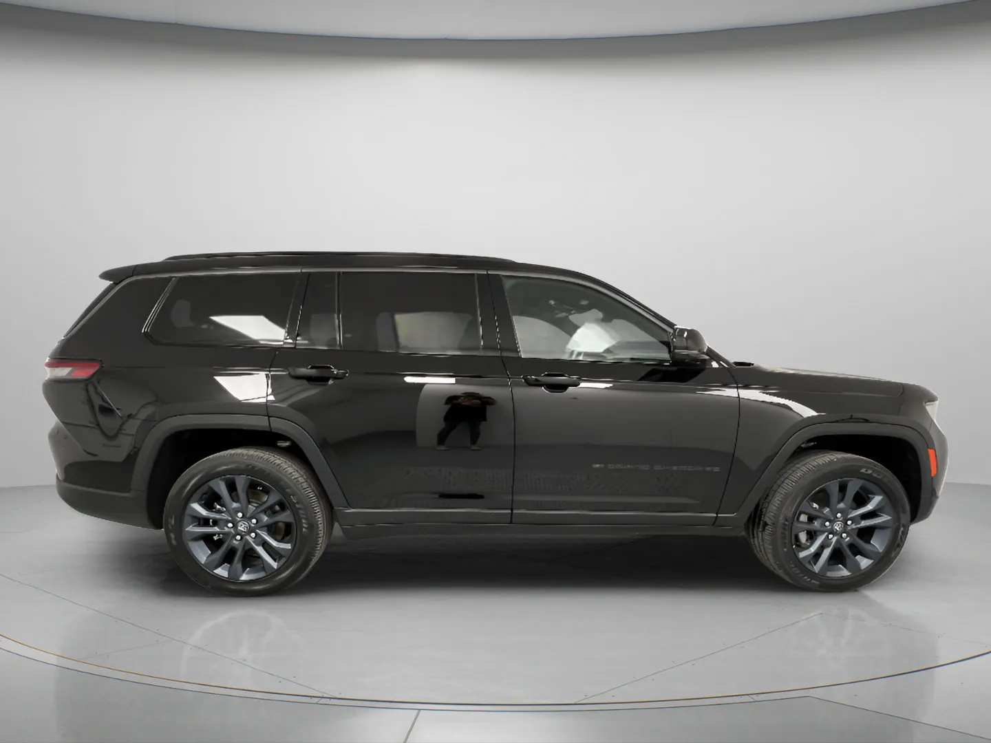 Jeep Grand Cherokee L photo 9