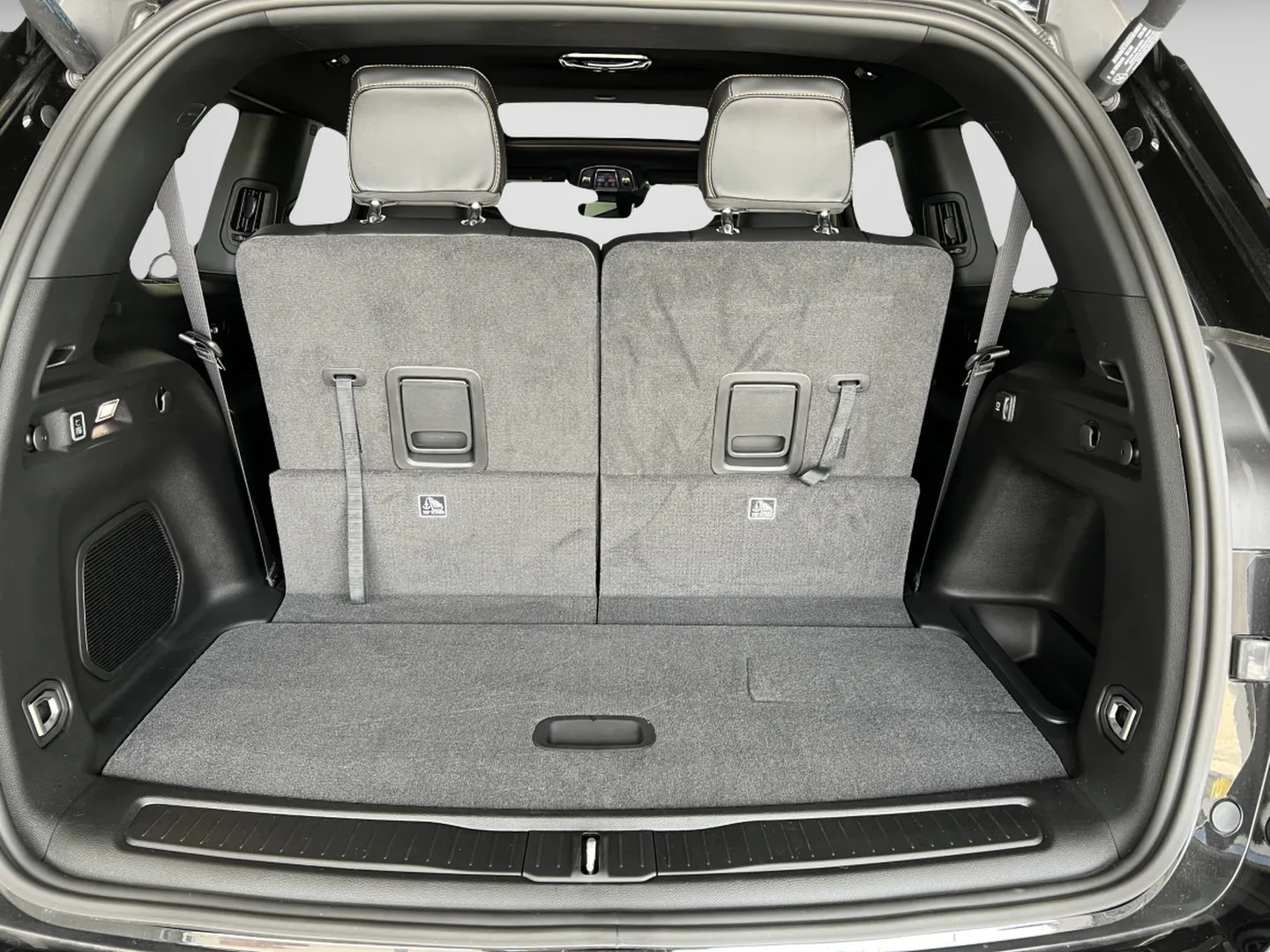 Jeep Grand Cherokee L photo 40