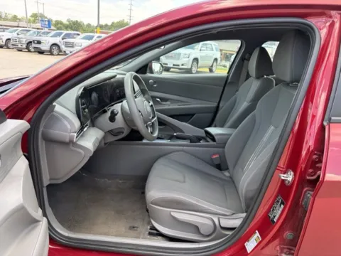 Another view of 2024 Hyundai Elantra SEL for sale in Chillicothe, MO at MAG CDJR
