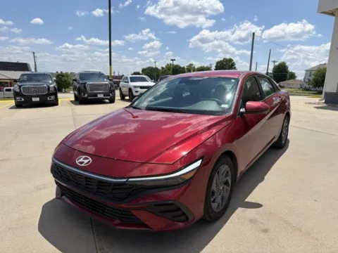 Photos of 2024 Hyundai Elantra SEL for sale in Chillicothe, MO at MAG CDJR