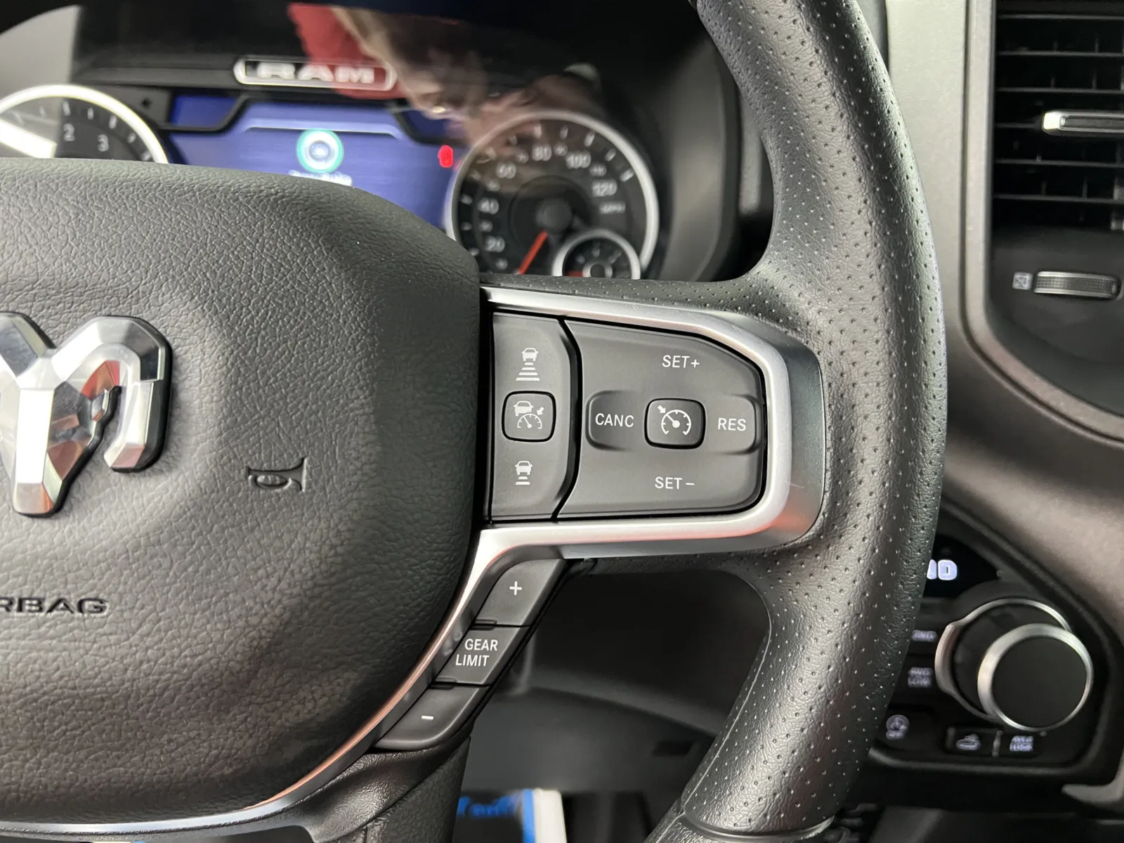 Ram 1500 photo 24