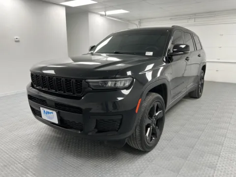 Another view of 2023 Jeep Grand Cherokee L Altitude for sale in Chillicothe, MO at MAG CDJR