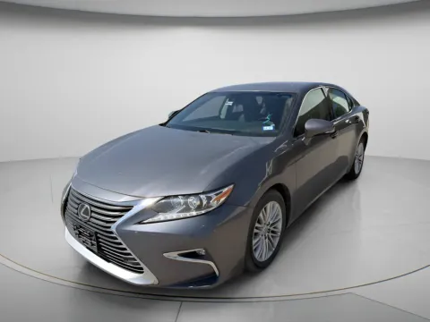 Photos of 2017 Lexus ES 350 for sale in Chillicothe, MO at MAG CDJR