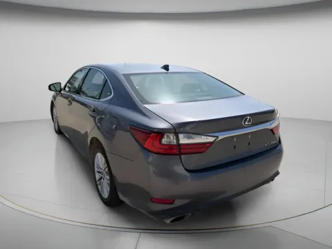 More photos of 2017 Lexus ES 350 at MAG CDJR, MO
