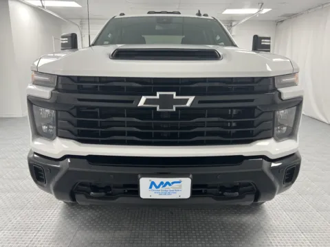 Photos of 2025 Chevrolet Silverado 2500HD Custom for sale in Chillicothe, MO at MAG CDJR