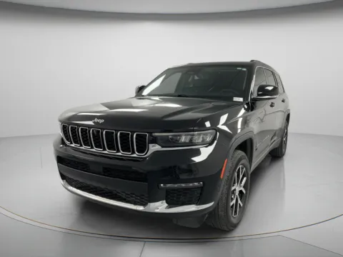More photos of 2023 Jeep Grand Cherokee L Limited at MAG CDJR, MO
