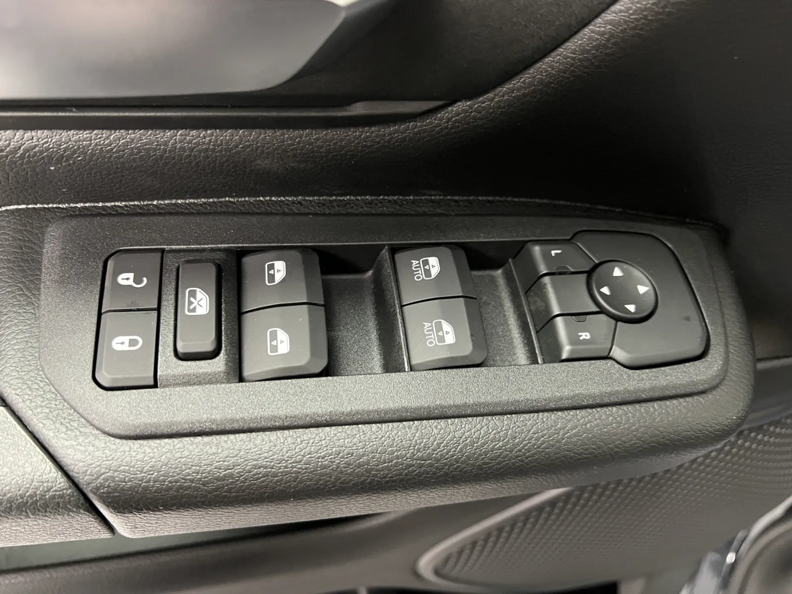 Ram 1500 photo 17