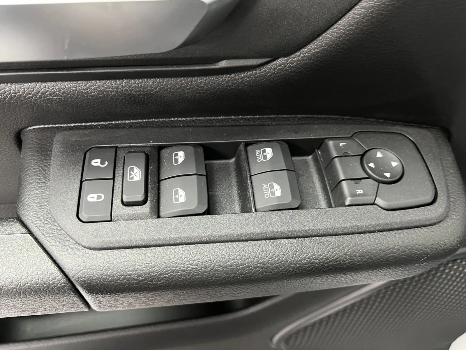 Ram 1500 photo 16