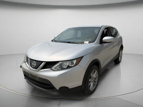 Photos of 2018 Nissan Rogue Sport S for sale in Chillicothe, MO at MAG CDJR