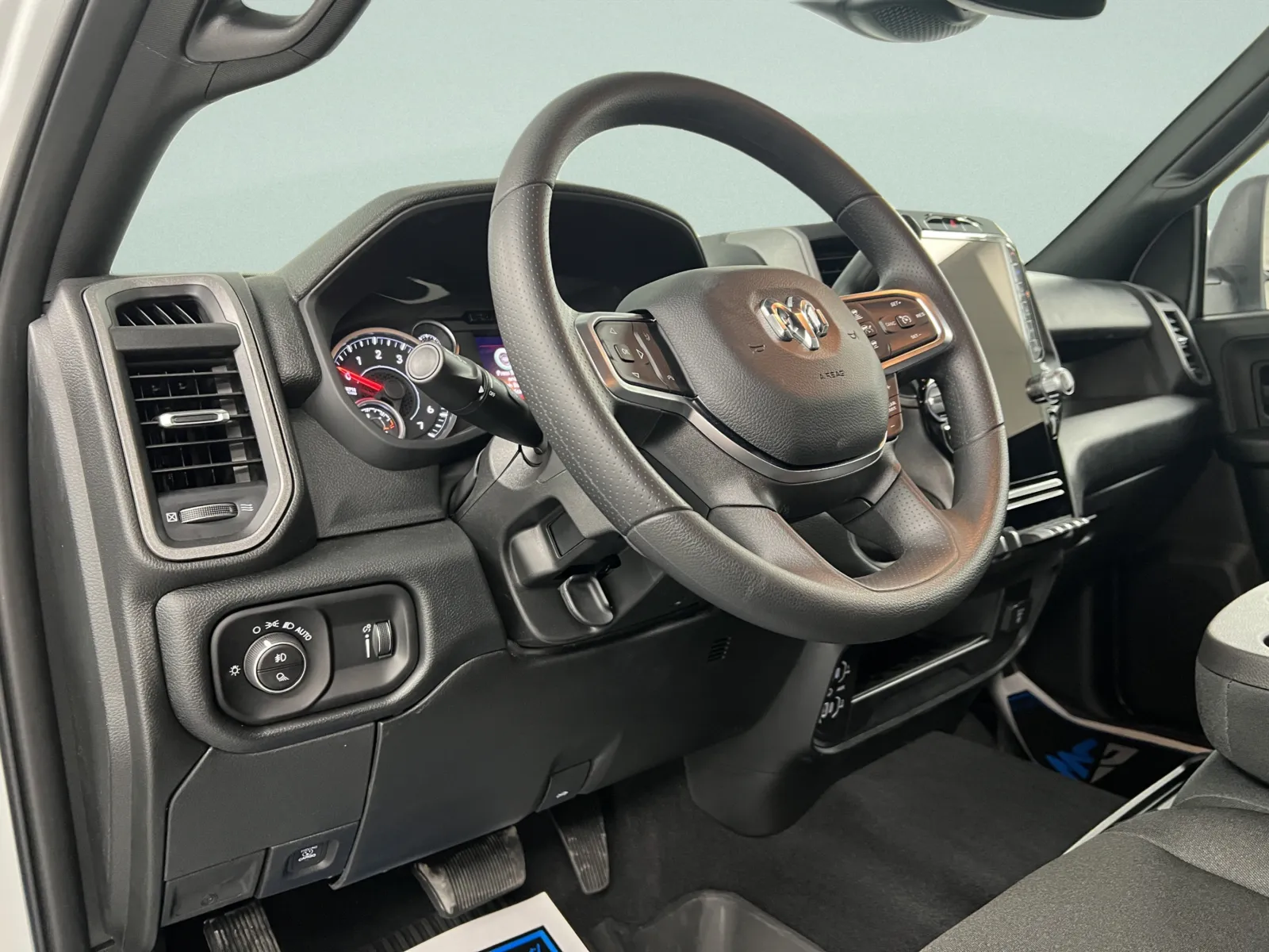 Ram 2500 photo 11