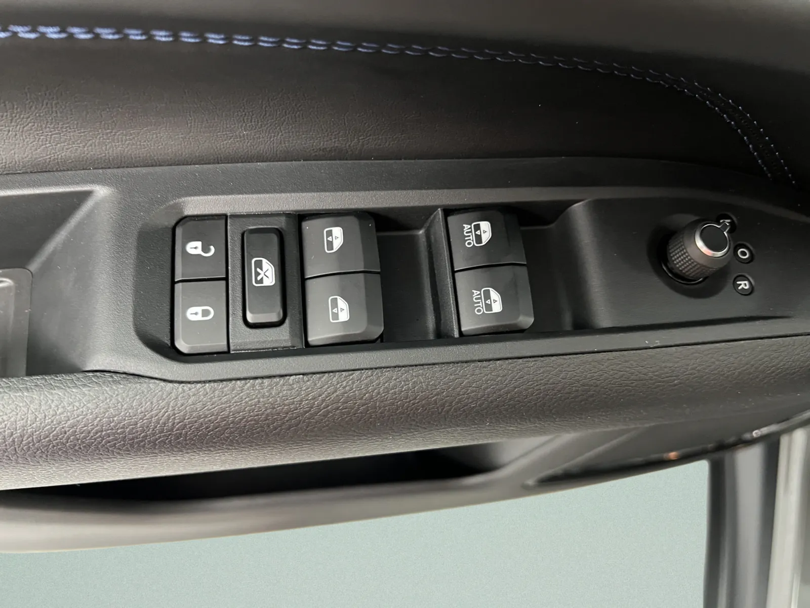 Jeep Compass photo 16