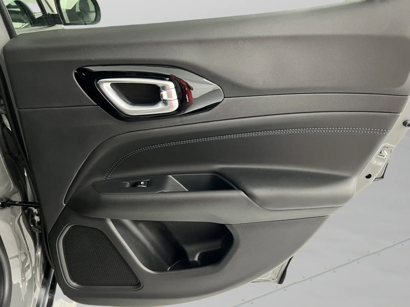 Jeep Compass photo 33