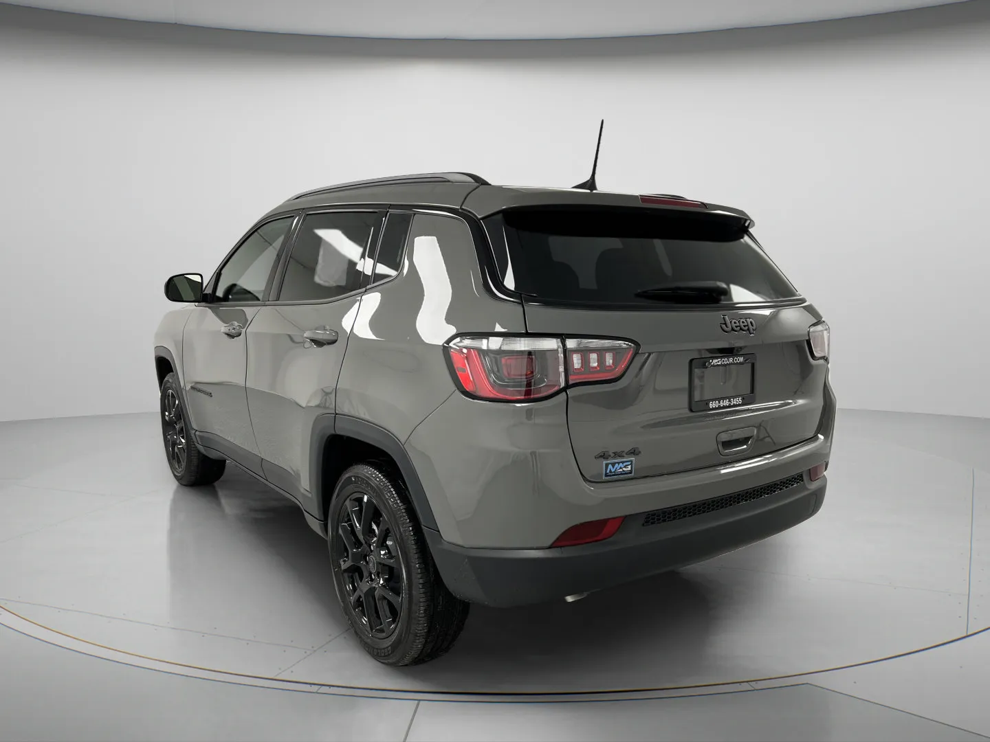 Jeep Compass photo 6