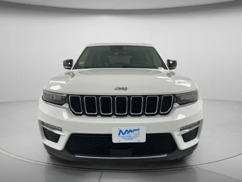 Another view of 2024 Jeep Grand Cherokee 4xe 4x4 for sale in Chillicothe, MO at MAG CDJR