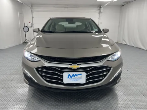 Photos of 2023 Chevrolet Malibu LT for sale in Chillicothe, MO at MAG CDJR