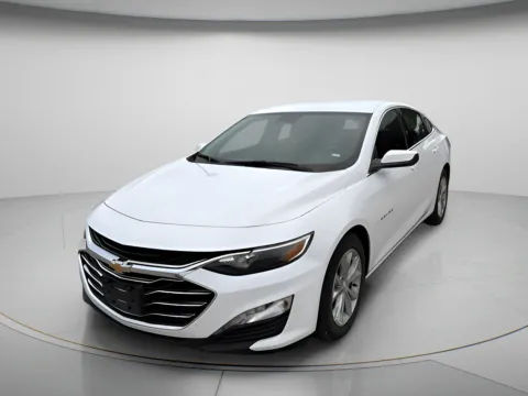 Photos of 2024 Chevrolet Malibu LT for sale in Chillicothe, MO at MAG CDJR