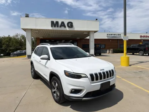 White 2021 Jeep Cherokee Limited for sale in Chillicothe, MO