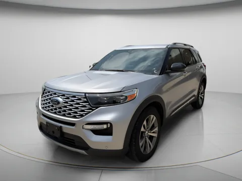 Photos of 2020 Ford Explorer Platinum for sale in Chillicothe, MO at MAG CDJR