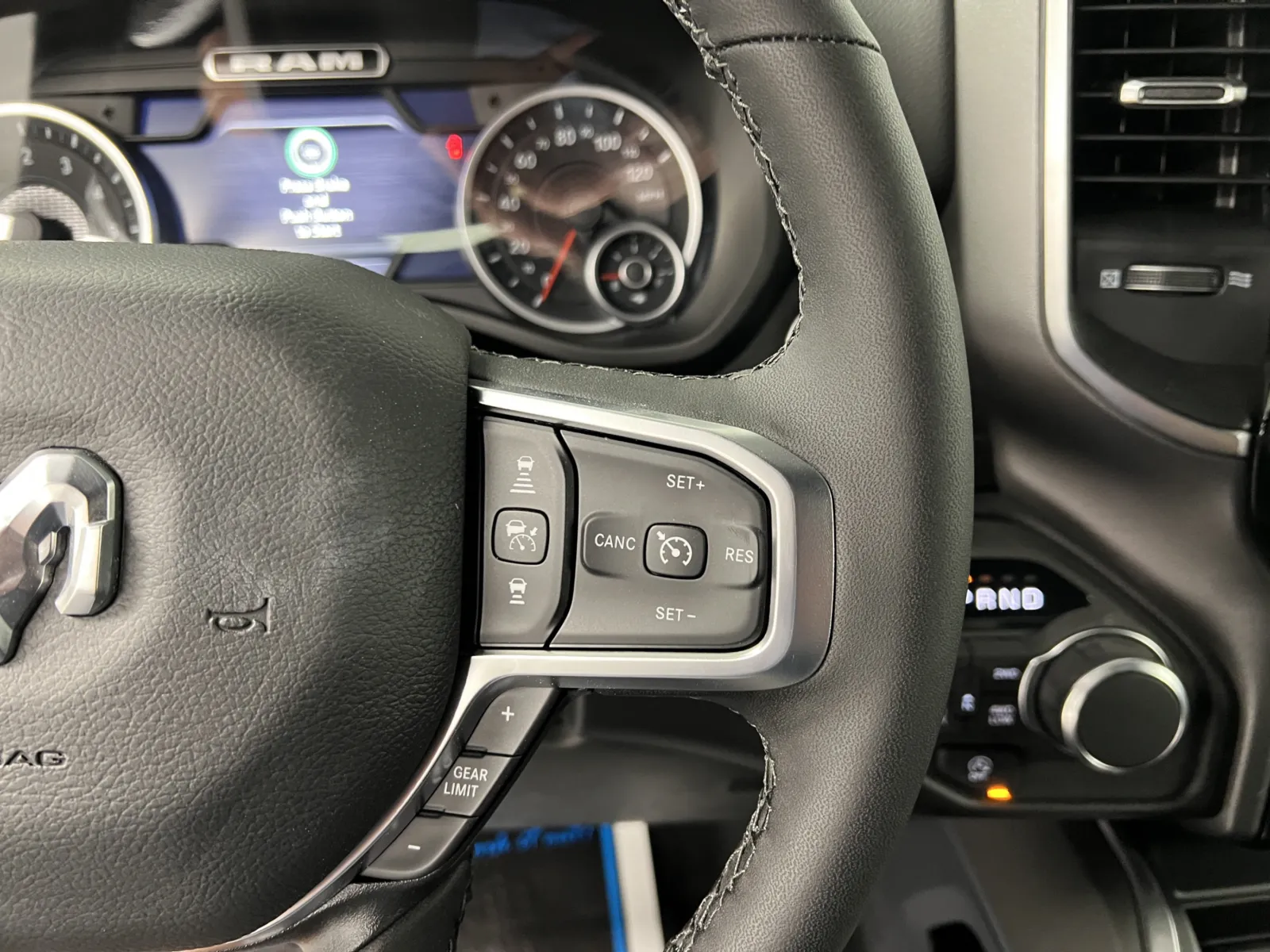 Ram 1500 photo 24