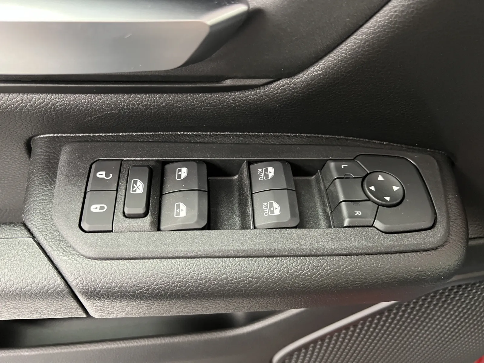 Ram 1500 photo 16