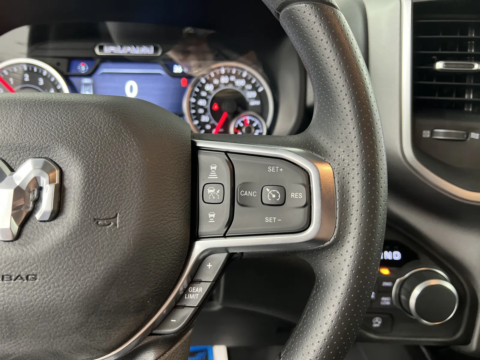Ram 1500 photo 23