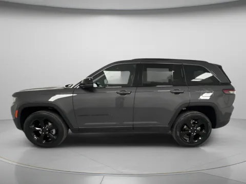 More photos of 2026 Jeep Grand Cherokee Limited at MAG CDJR, MO