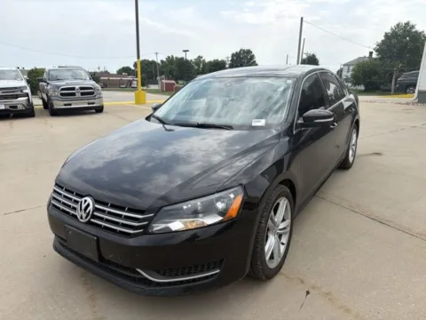 Photos of 2015 Volkswagen Passat 2.0L TDI SE for sale in Chillicothe, MO at MAG CDJR