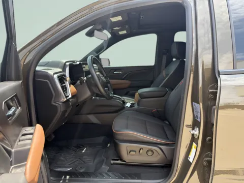 Another view of 2024 GMC Canyon 4WD AT4 for sale in Chillicothe, MO at MAG CDJR