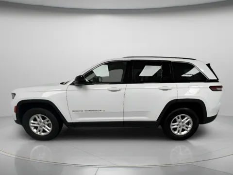 More photos of 2024 Jeep Grand Cherokee Laredo at MAG CDJR, MO