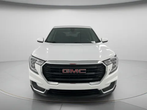 Photos of 2022 GMC Terrain SLE for sale in Chillicothe, MO at MAG CDJR