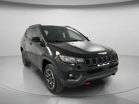 Photos of 2026 Jeep Compass Trailhawk for sale in Chillicothe, MO at MAG CDJR