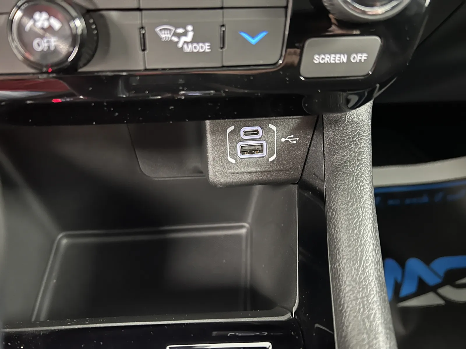 Jeep Compass photo 23
