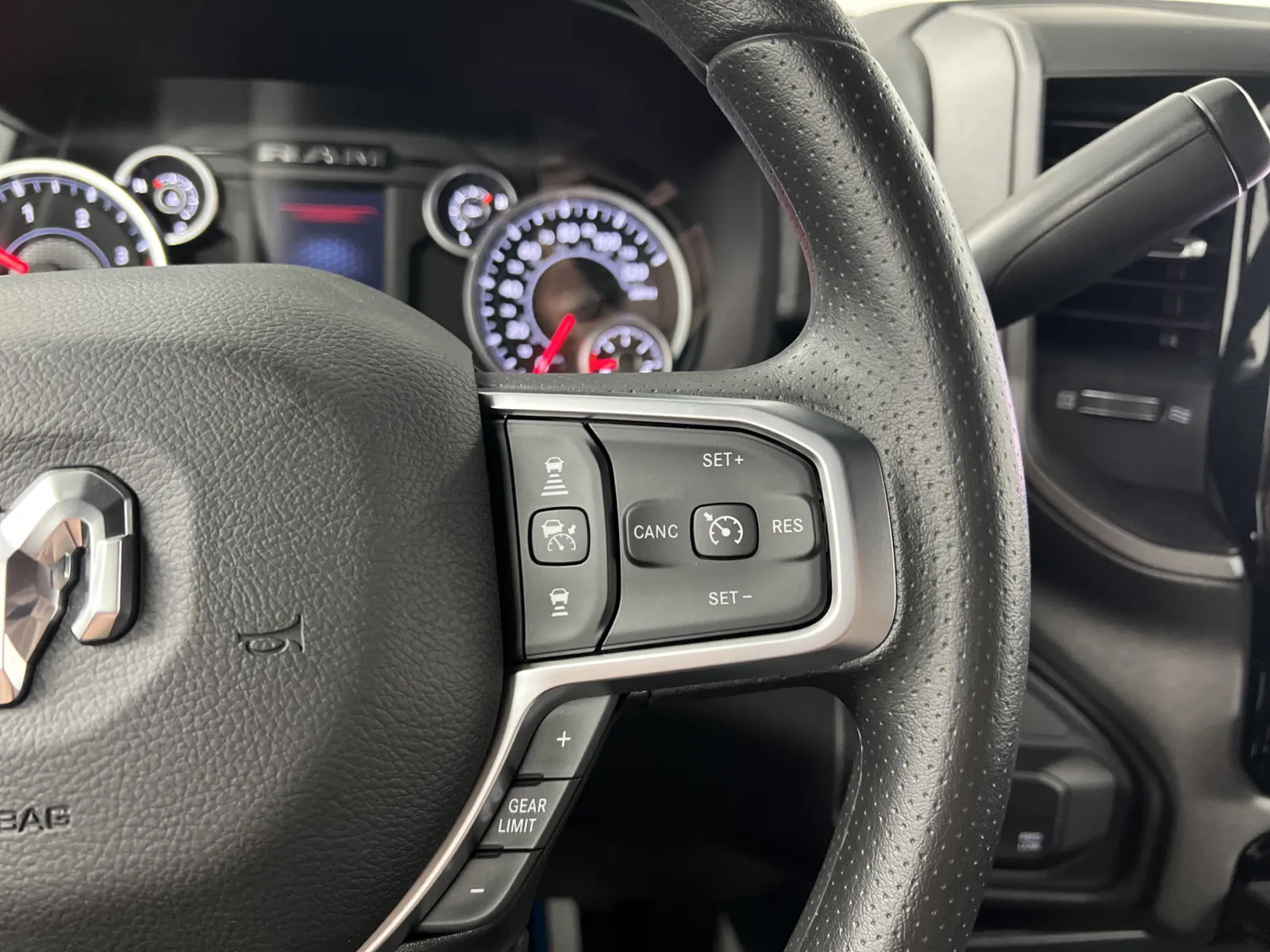 Ram 3500 photo 30
