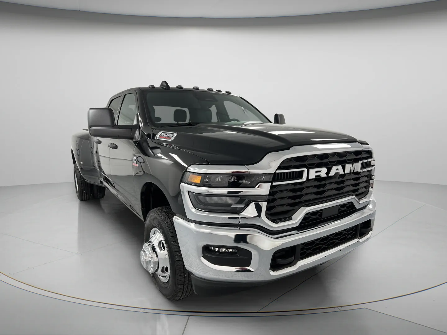 Ram 3500 photo 2