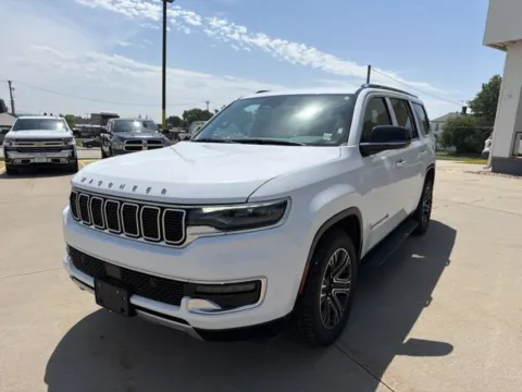 Photos of 2024 Jeep Wagoneer Series II for sale in Chillicothe, MO at MAG CDJR