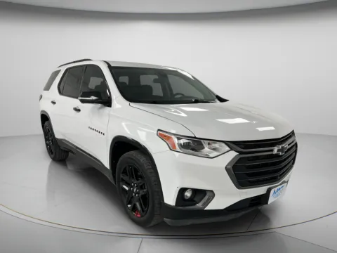 Photos of 2020 Chevrolet Traverse Premier for sale in Chillicothe, MO at MAG CDJR