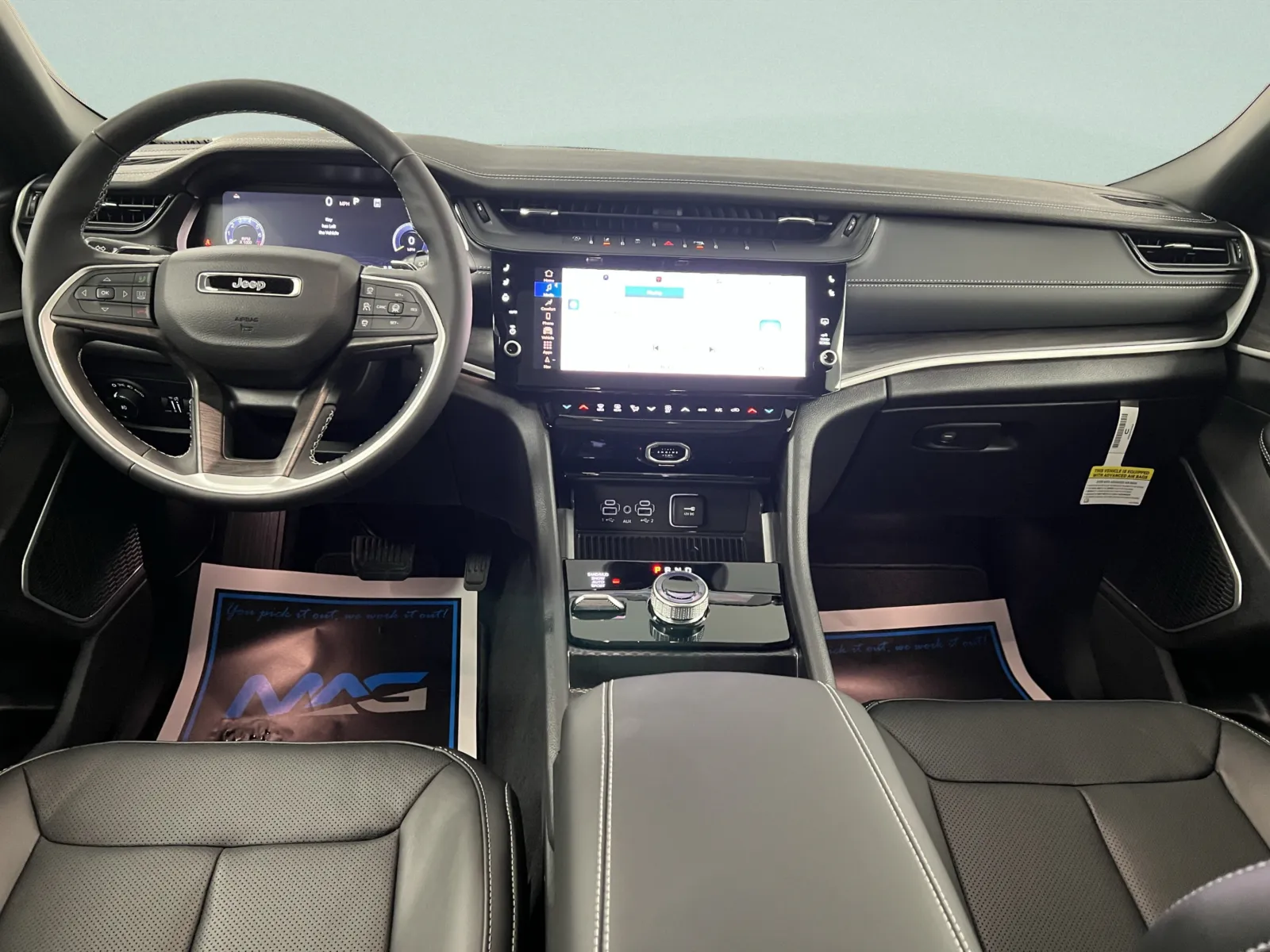 Jeep Grand Cherokee photo 33