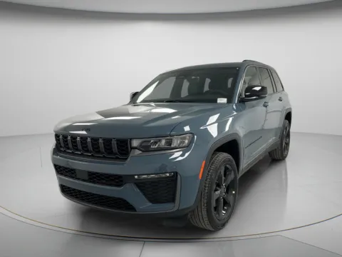 Another view of 2027 Jeep Grand Cherokee Limited Reserve for sale in Chillicothe, MO at MAG CDJR
