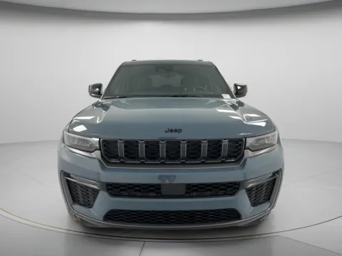 Photos of 2027 Jeep Grand Cherokee Limited Reserve for sale in Chillicothe, MO at MAG CDJR