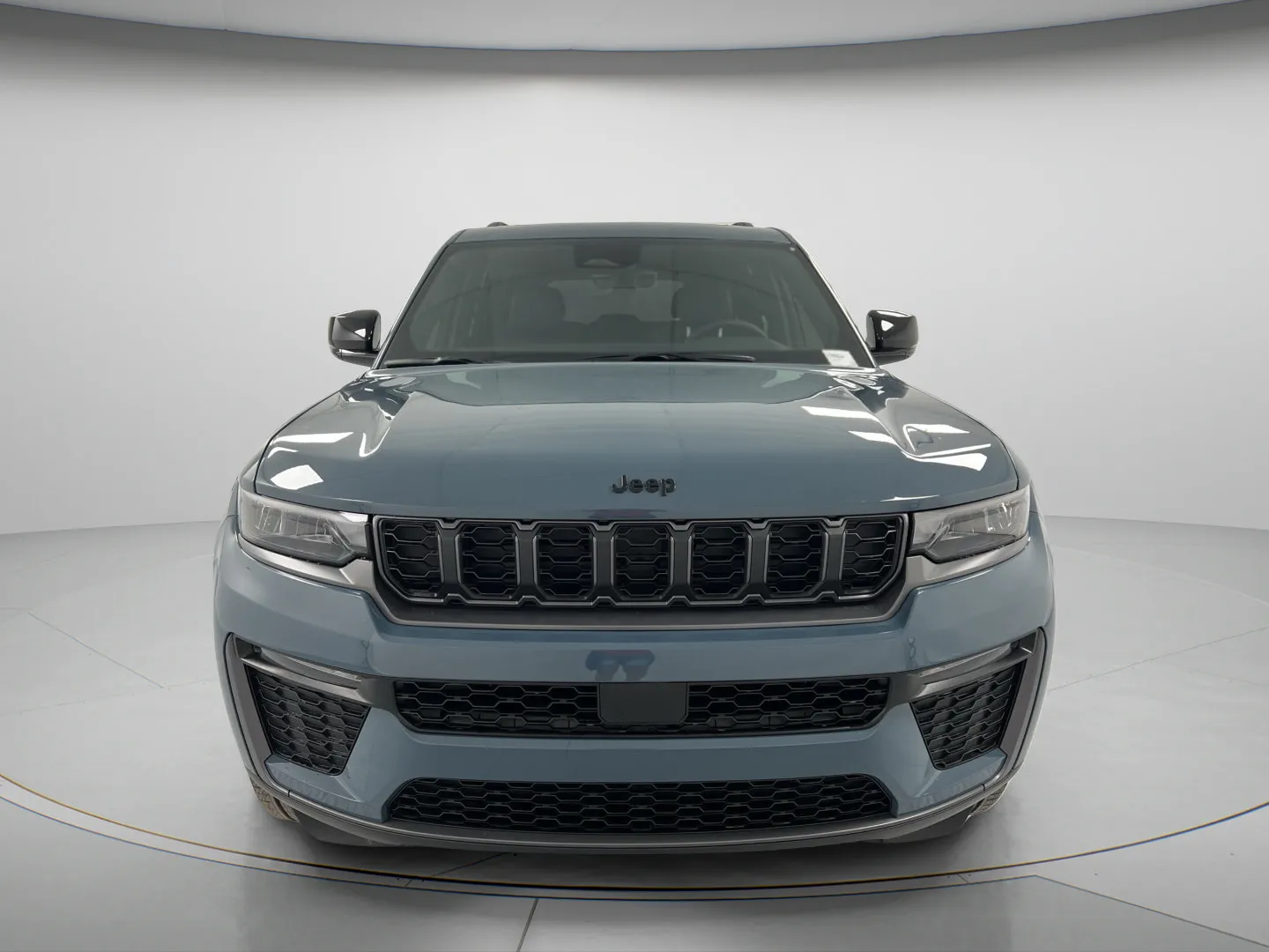 Jeep Grand Cherokee photo 3
