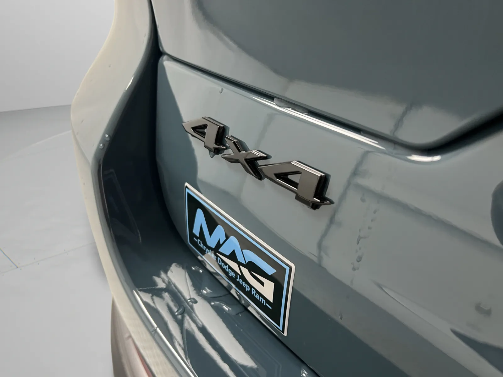 Jeep Grand Cherokee photo 12