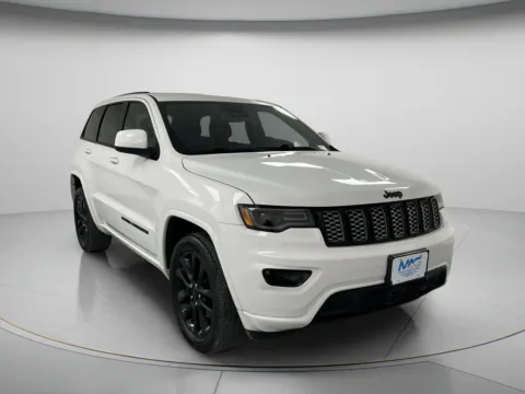 Photos of 2020 Jeep Grand Cherokee Altitude for sale in Chillicothe, MO at MAG CDJR