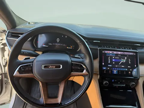 Another view of 2021 Jeep Grand Cherokee L Summit Reserve for sale in Chillicothe, MO at MAG CDJR