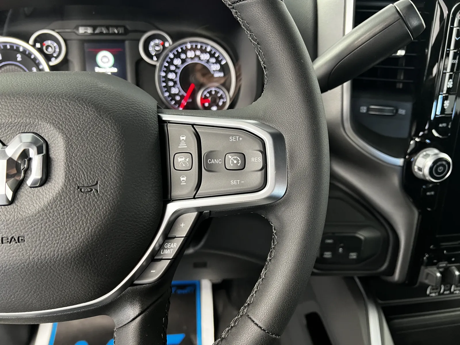 Ram 3500 photo 19
