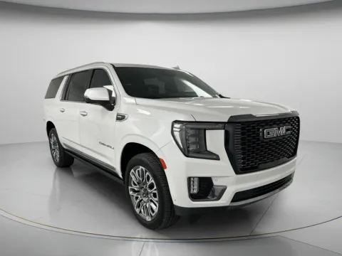 Photos of 2023 GMC Yukon XL Denali Ultimate for sale in Chillicothe, MO at MAG CDJR
